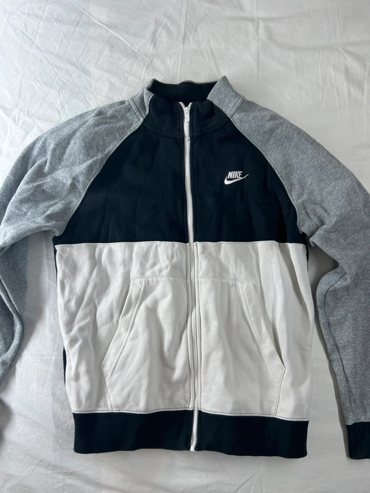 Gezicht met ritssluiting lichte Nike-jas – photo 2